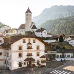 I Hotel Traube Post csm 3ad4a0a9a17055b1cc49d6a37d8a6f48-default. 6652e62555